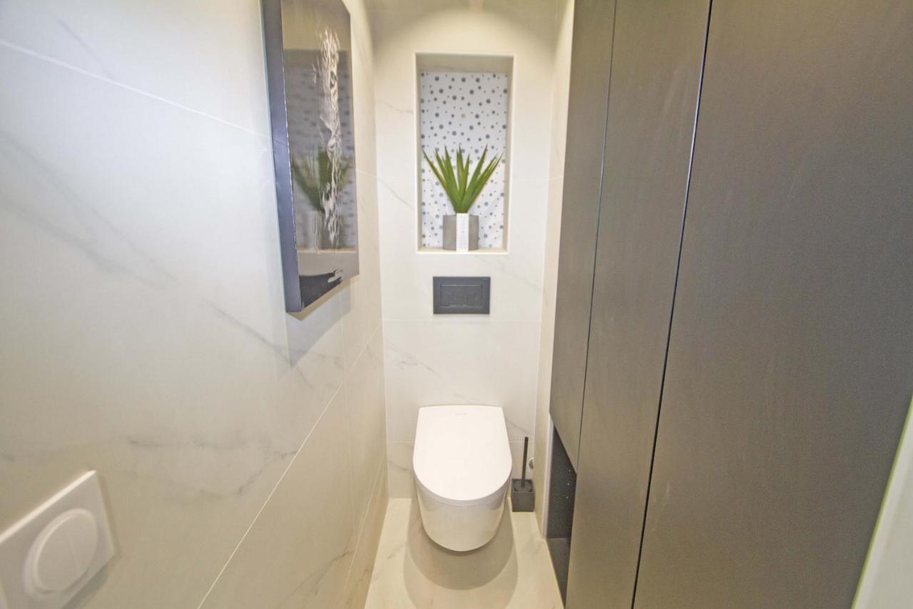 Apartmán Luxury Garden Jacuzzi Promenade Nice Exteriér fotografie